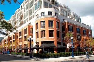 Hazelton hotel s300