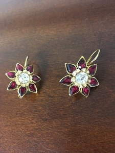 Flower shaped earrings