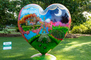 Heart of the gardens 062619 025 s300