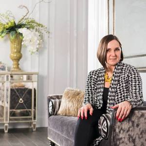 Steiner houck assoc sandra sitting on couch s300