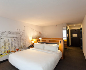 King suite v18188846 s300