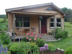 Vermont guest cottage s300