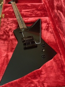 Gibson Explorer Lzzy Hale and Meet n' Greet