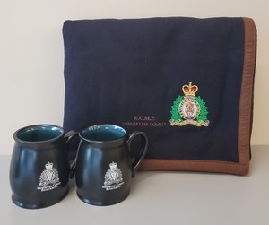 EXCLUSIVE Wool Blend R.C.M.P. Blanket & Mugs