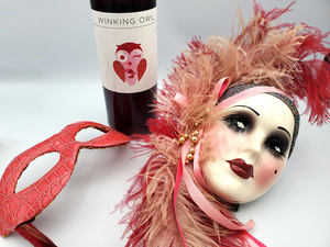 Masquerade & Wine Gift Set /#49