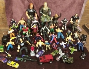 Toy LOT 1 - Action Figures Various 40 plus pieces