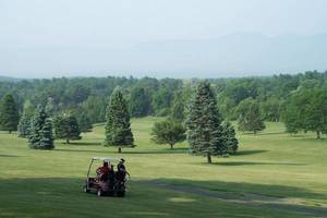 Sunny Hill Resort & Golf Course Package