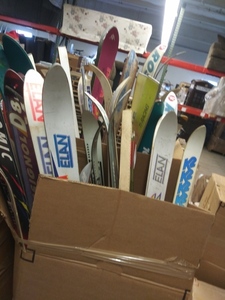 BULK LOT 2 - 1 Pallet of Skis, Skis, Skis