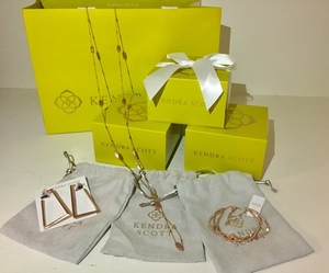 Kendra Scott Set