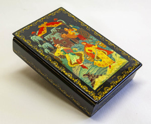 Gorgeous Russian hand-painted lacquer jewelry box