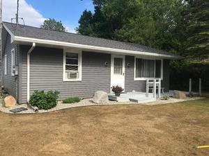 2 Nights at Meissner's Cozy Cottage on the Beach