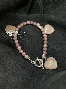 ZB04:   Three Hearts Charm Bracelet