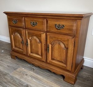 Sideboard