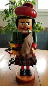 Steinbach Nutcracker - Bagpiper