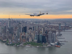 Vintage Beech C-45 Flight Around Manhattan for 7