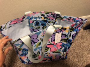 Lighten-Up Large Family Tote in Marian Flower