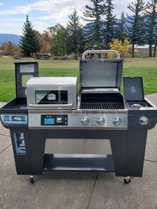 Cuisinart Twin Oaks Pellet Smoker & Gas Grill