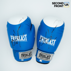 Boxing gloves signed by Vitalii Klitschko