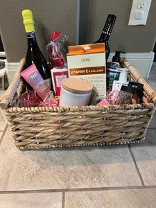 Nails and Spa Gift Basket